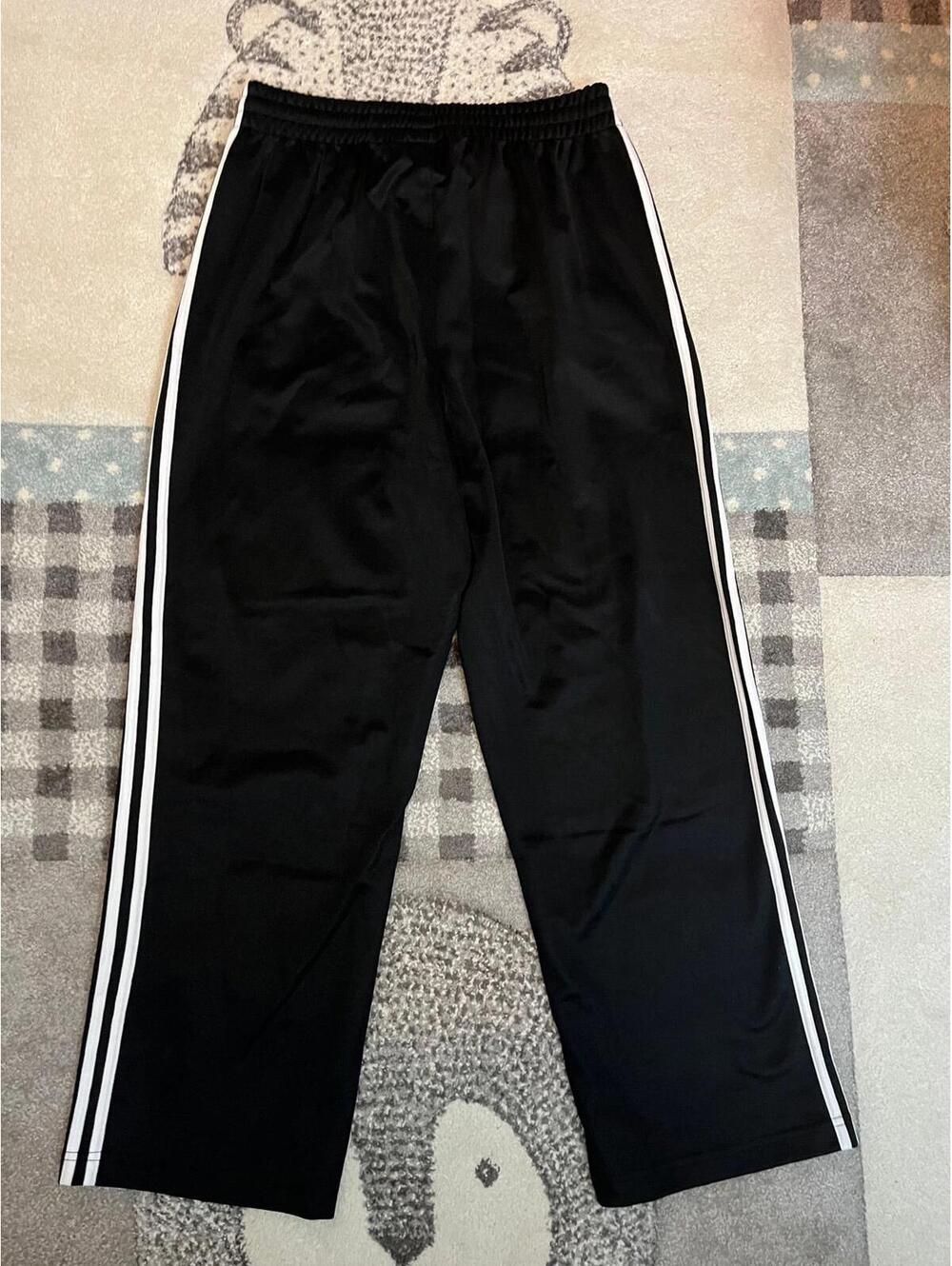Adidas Baggy Track Pants Men’s Medium NWT Black 3 Stripe Wide Leg Athletic Pants - Picture 5 of 5